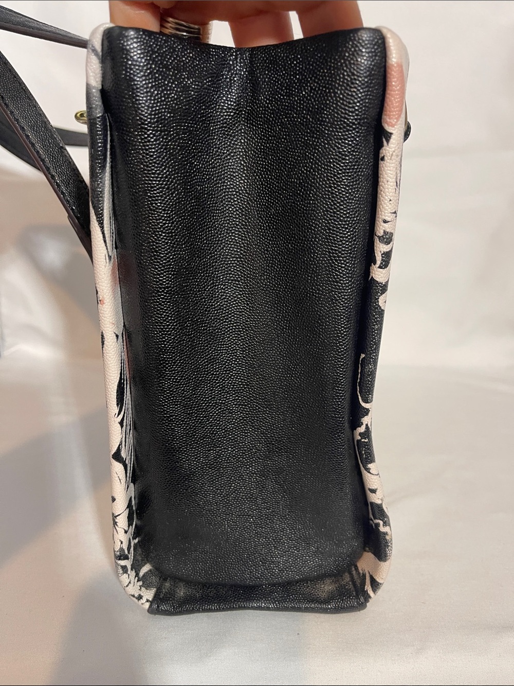 Anne Klein Black Shoulder Bag with Blush Floral Print and Gold Accents NWOT - Picture 5 of 11